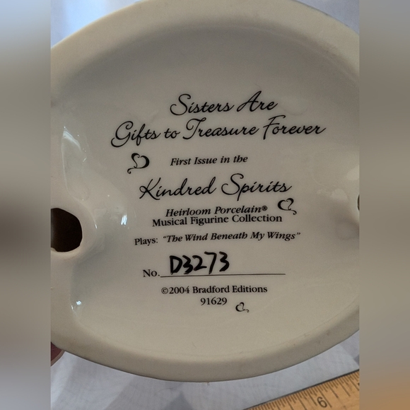 Premier Issue Kindred Spirits Heirloom Porcelain Musical Figurine Sisters Gifts - Picture 3 of 6